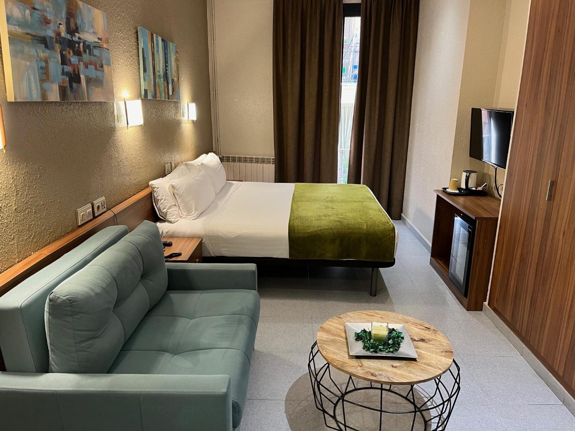 Pension Iznajar Barcelona Buitenkant foto