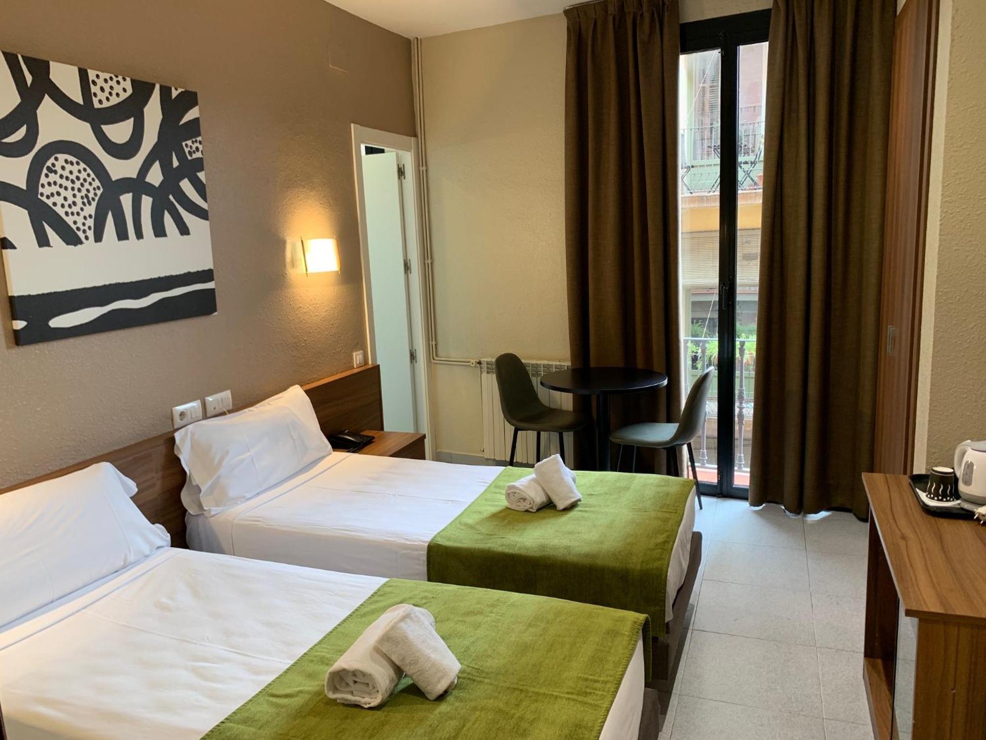 Pension Iznajar Barcelona Buitenkant foto